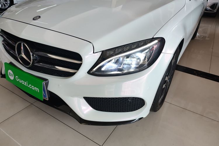 奔驰C级 2017款 C 200 运动版局部细节36