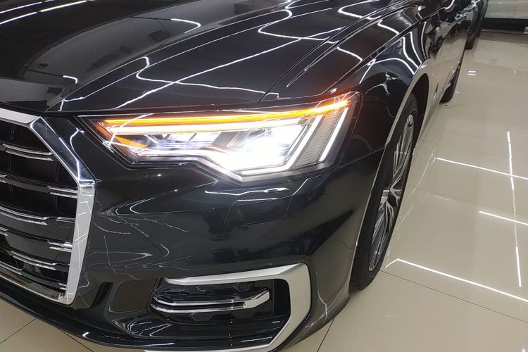 奥迪A6L 2023款 改款 55 TFSI quattro 尊享动感型局部细节36