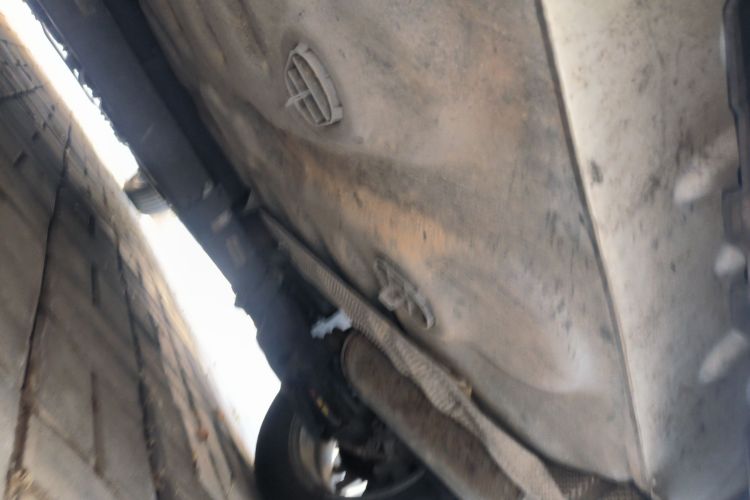 标致301 2016款 1.6L 手动舒适版局部细节9009