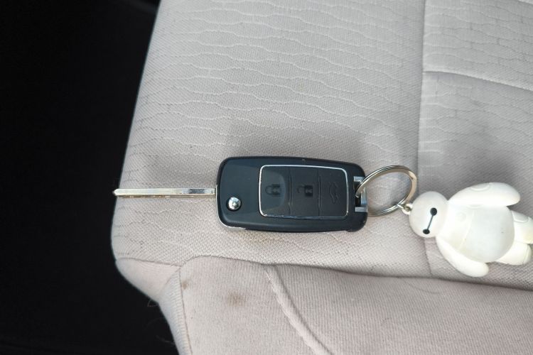 东风风行 菱智 2023款 M5L 1.6L 基本型 5座中控内饰11