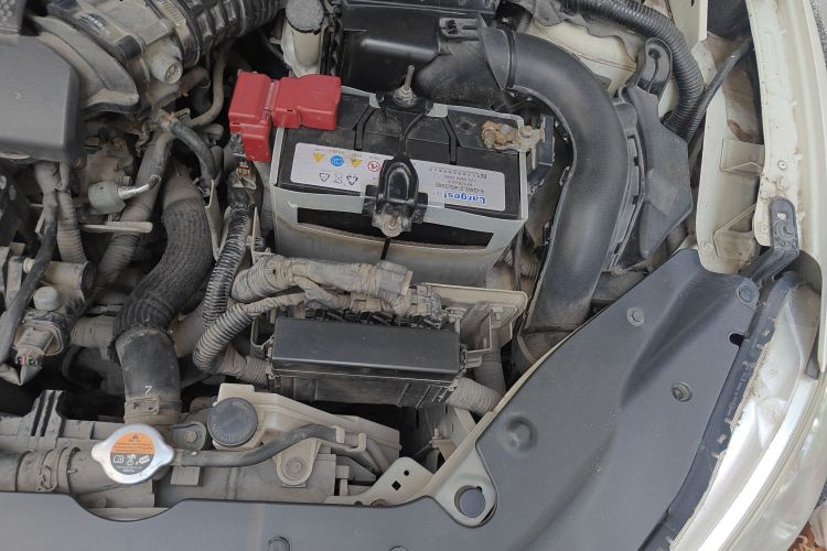 日产 轩逸 2012款 1.8XE CVT舒适版局部细节9007