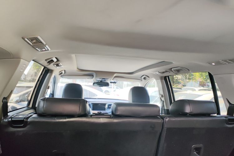 广汽传祺 传祺GS8 2017款 320T 两驱豪华智联版（七座）中控内饰22