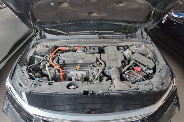 本田 英仕派 2022款 锐·混动 2.0L 净雅版机舱底盘24