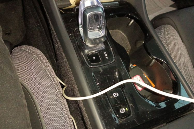 沃尔沃XC40 2024款 B3 智远运动版局部细节18