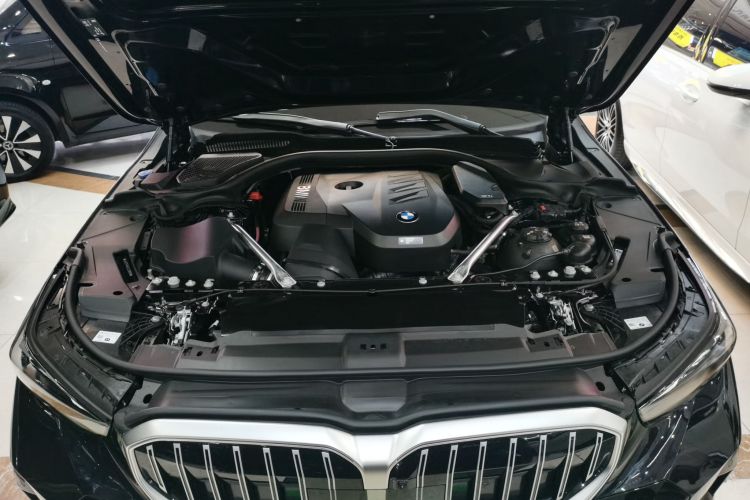 宝马5系 2025款 530Li 领先型 M运动套装局部细节24