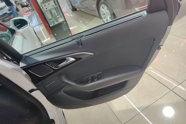 奥迪A6L 2017款 TFSI 舒适型中控内饰45