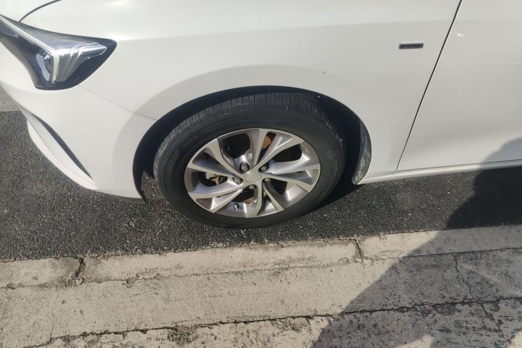 别克 威朗 2022款 Pro 533T 乐享版车身外观6007