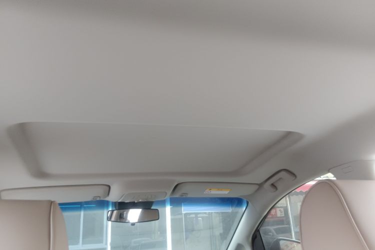 别克GL8 2021款 陆上公务舱 652T 舒适型局部细节22