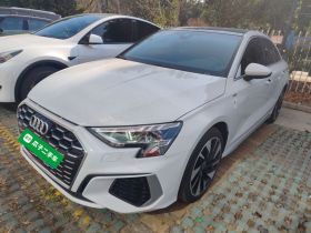 奥迪A3 2024款 A3L Limousine 35 TFSI 时尚运动型