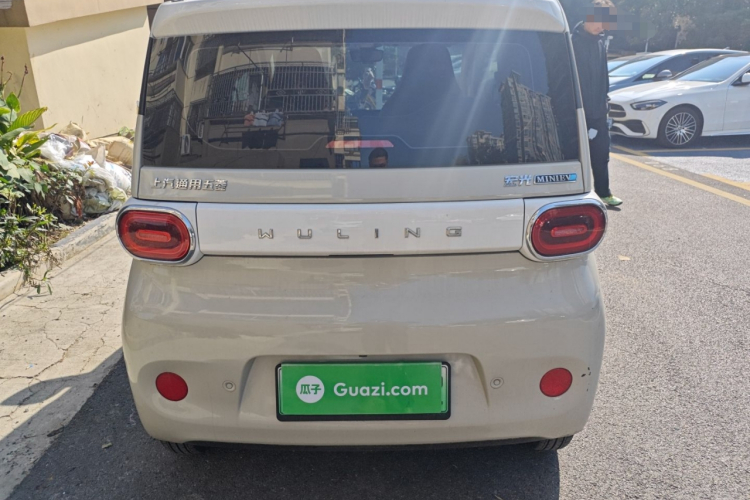 五菱汽车 宏光MINIEV 2024款 第三代 215km 进阶版车身外观6004