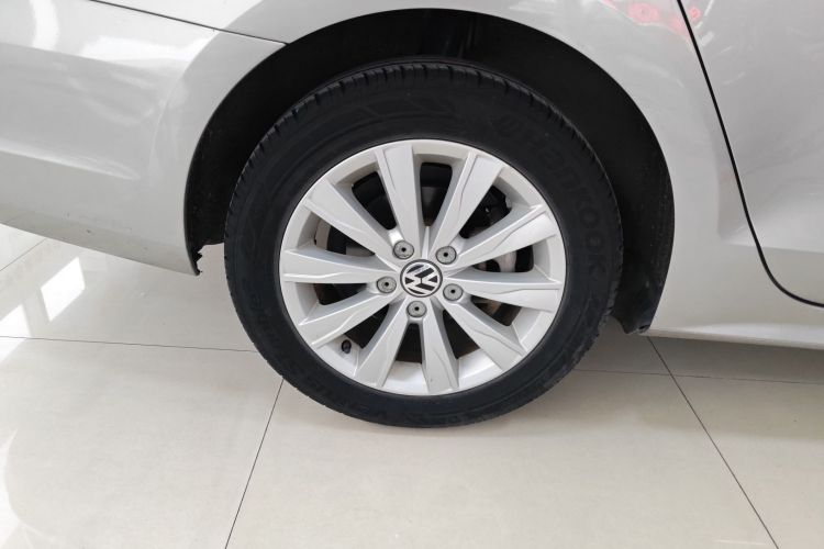 大众 速腾 2014款 改款 1.6L 自动舒适型车身外观6008