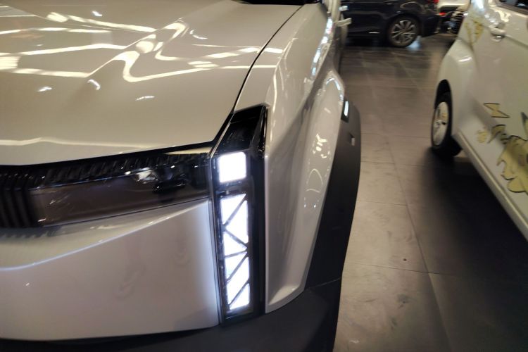 奇瑞iCAR 03 2024款 401km 两驱标准悦潮版局部细节36