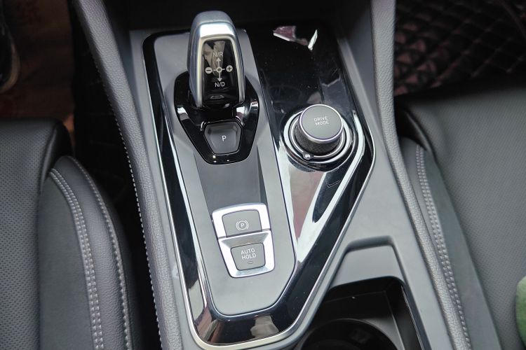 领克03 2021款 1.5TD DCT劲 冠军版中控内饰18