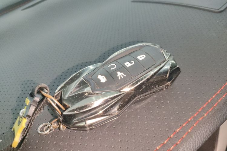 广汽传祺 传祺GS4 2020款 270T 自动智联科技版中控内饰7001