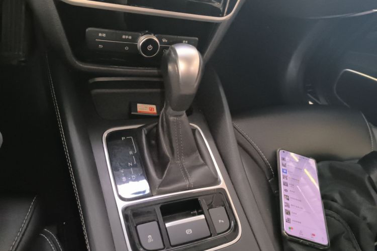 比亚迪 宋MAX 2017款 1.5T 自动智联精英型 7座局部细节18