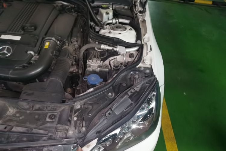 奔驰E级 2014款 E 260 L 豪华型局部细节9007