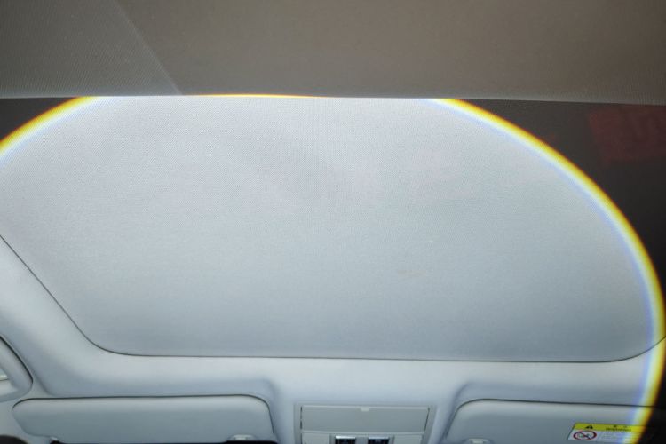 捷豹XEL 2018款 2.0T 200PS 豪华版中控内饰22