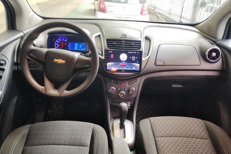 雪佛兰 创酷 2014款 1.4T 自动两驱舒适型中控内饰12