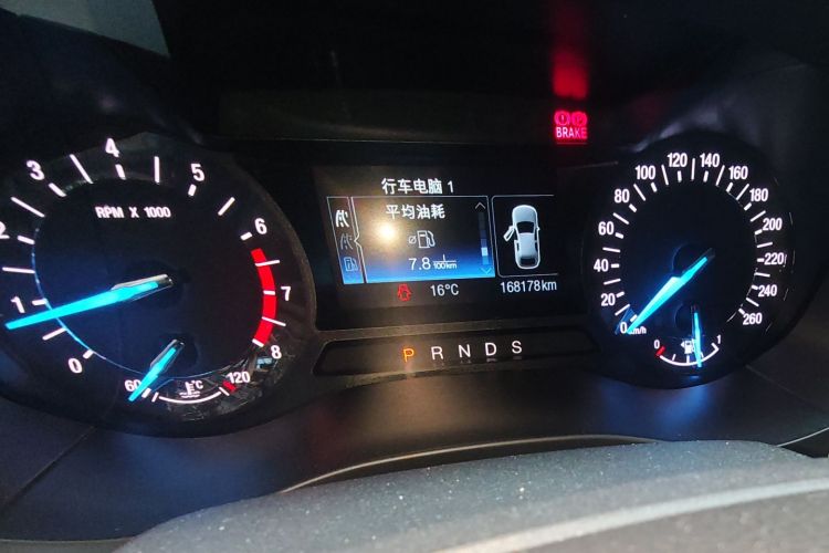 福特 蒙迪欧 2013款 1.5L GTDi180时尚型中控内饰15