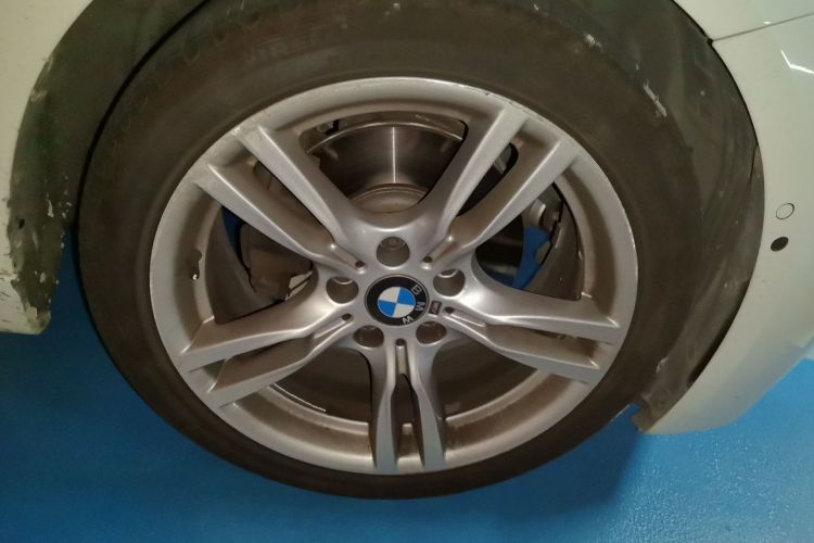 宝马3系 2014款 320Li 时尚型车身外观6007