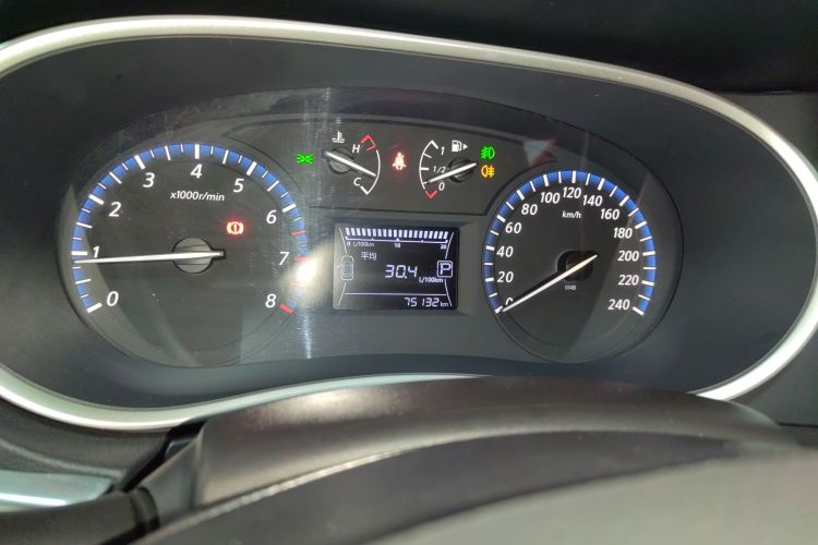 启辰T90 2017款 2.0L CVT智尚版局部细节14