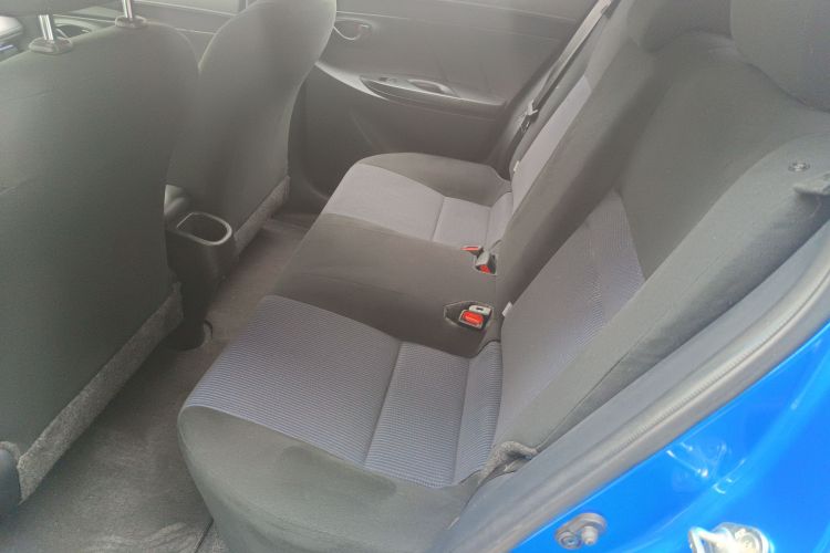 丰田 YARiS L 致炫 2019款 1.5E CVT魅动版 国VI中控内饰7004