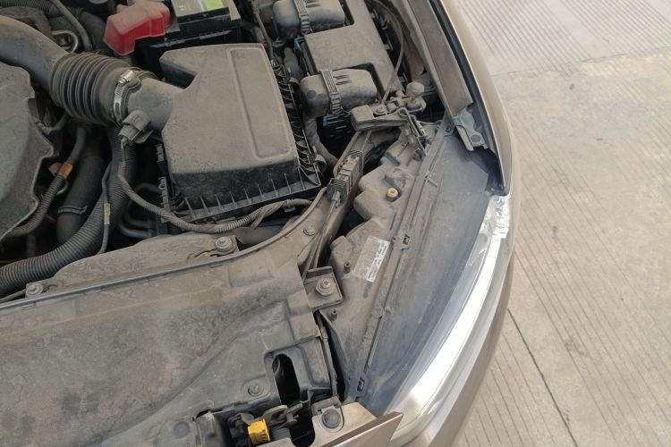 福特 蒙迪欧 2013款 2.0L GTDi200时尚型局部细节9006