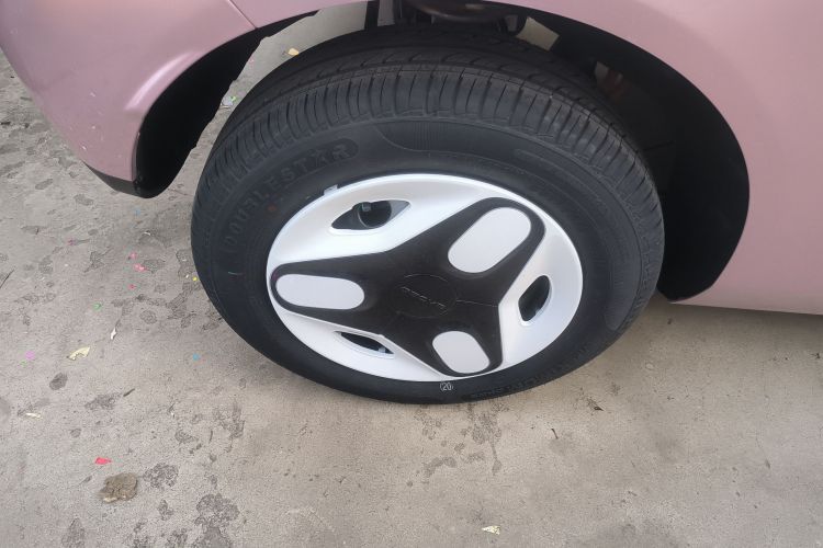 吉利银河 熊猫 2025款 210km 元气熊车身外观6008