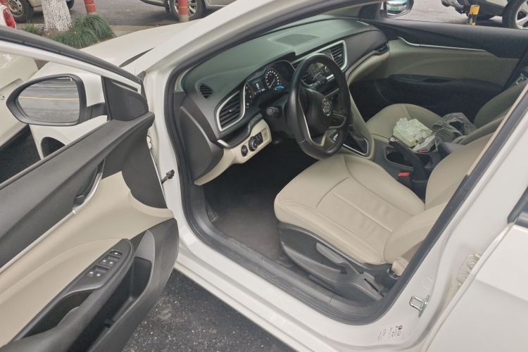 别克 英朗 2018款 15T 双离合精英型 国V中控内饰20