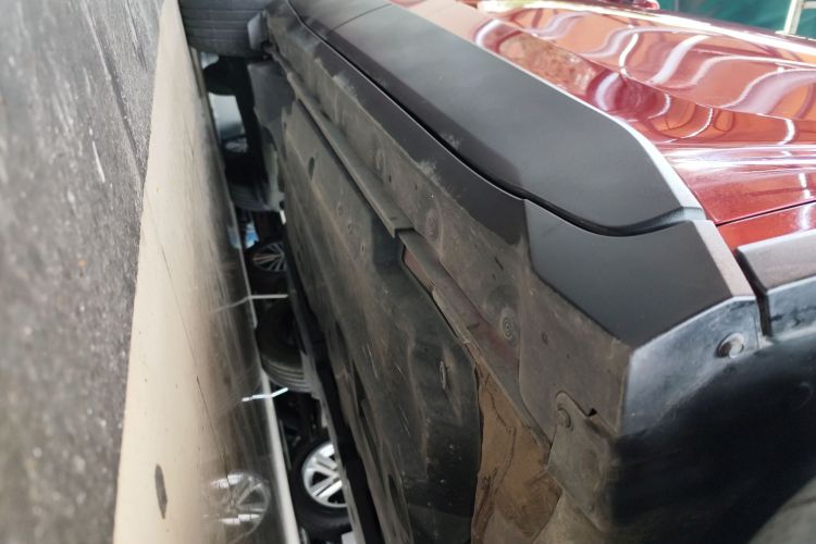 丰田C-HR 2018款 2.0L 领先天窗版 国VI局部细节9001