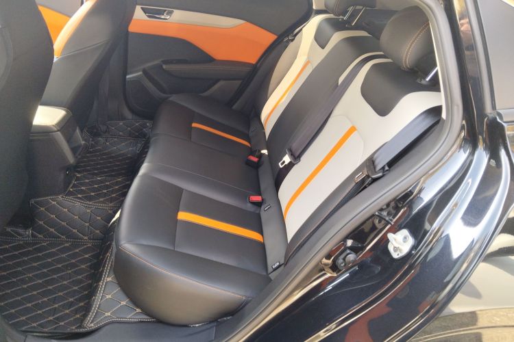 东风风神 奕炫 2023款 1.5L 自动荣耀版中控内饰21