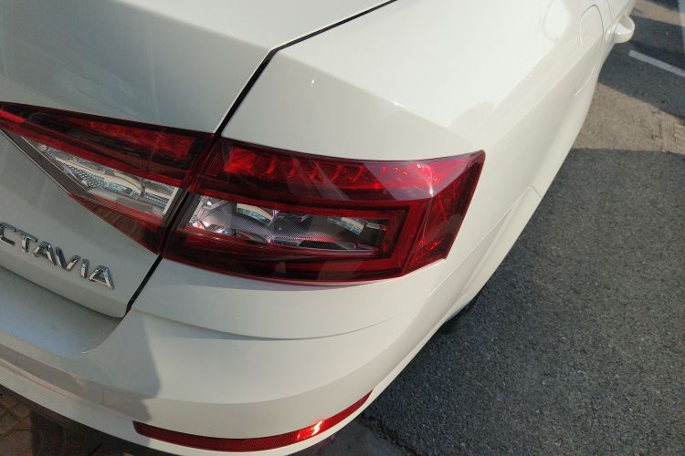 斯柯达 明锐 2019款 1.5L 自动智行舒适版 国VI车身外观6006