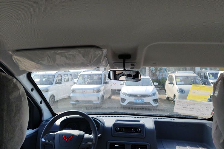 五菱汽车 五菱扬光 2025款 400km 客车版舒适型中控内饰22