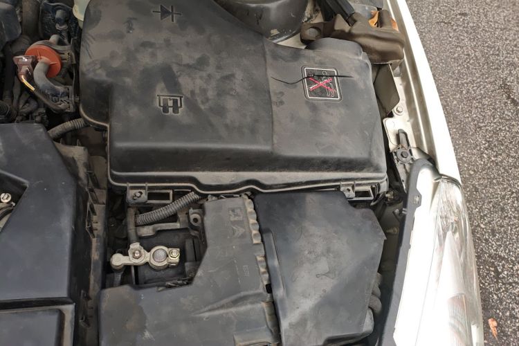 标致508 2013款 2.0L 两周年纪念 自动智享版局部细节9007