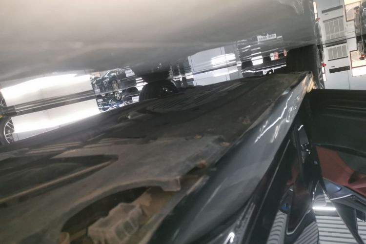 宝马5系 2023款 改款 530Li 领先型 M运动套装局部细节9002