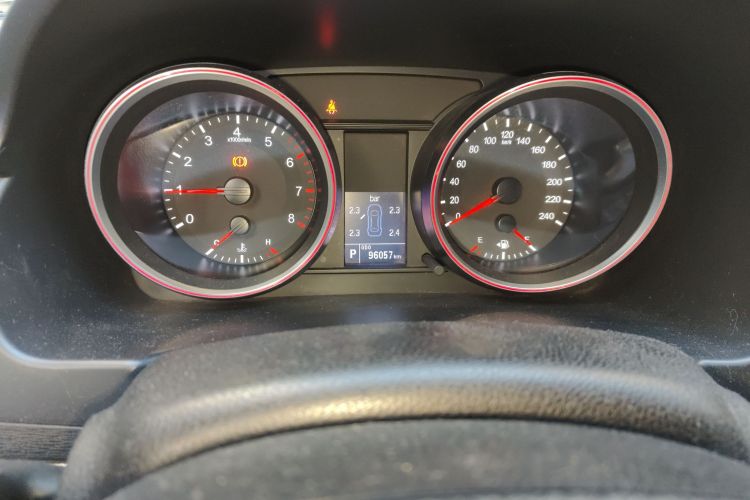 哈弗H6 2016款 升级版 1.5T 自动两驱精英型中控内饰15