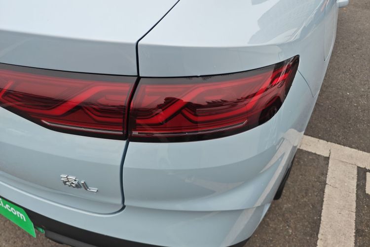 比亚迪 秦L 2024款 DM-i 80KM超越型车身外观9