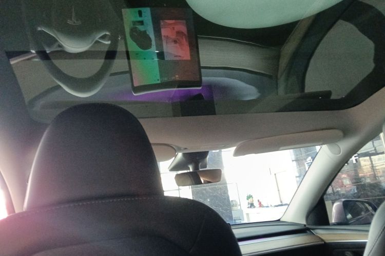 特斯拉 Model Y 2023款 后轮驱动版中控内饰22