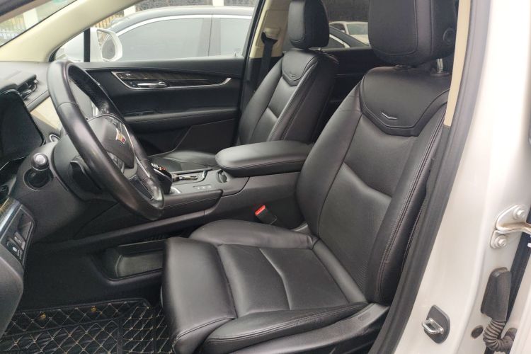 凯迪拉克XT5 2016款 28T 四驱豪华型中控内饰19