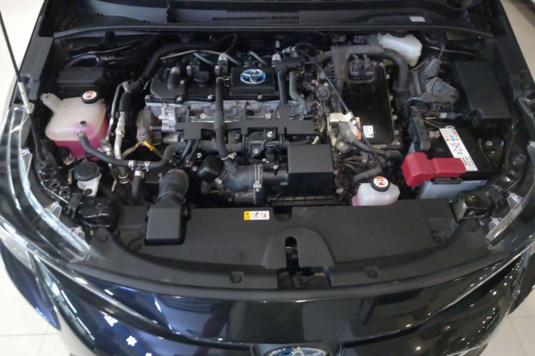 丰田 雷凌 2021款 双擎 1.8H E-CVT豪华版机舱底盘24