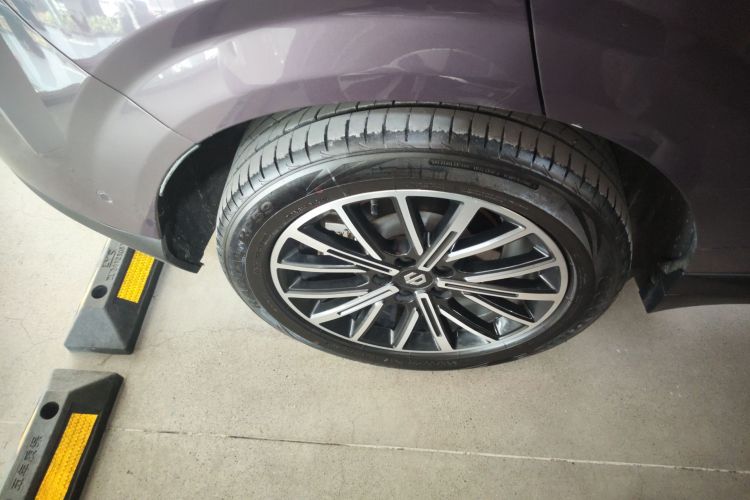 零跑汽车 零跑B10 2025款 510悦享版车身外观6008