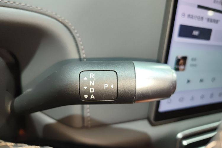 理想汽车 理想L6 2025款 Pro 智能焕新版局部细节18