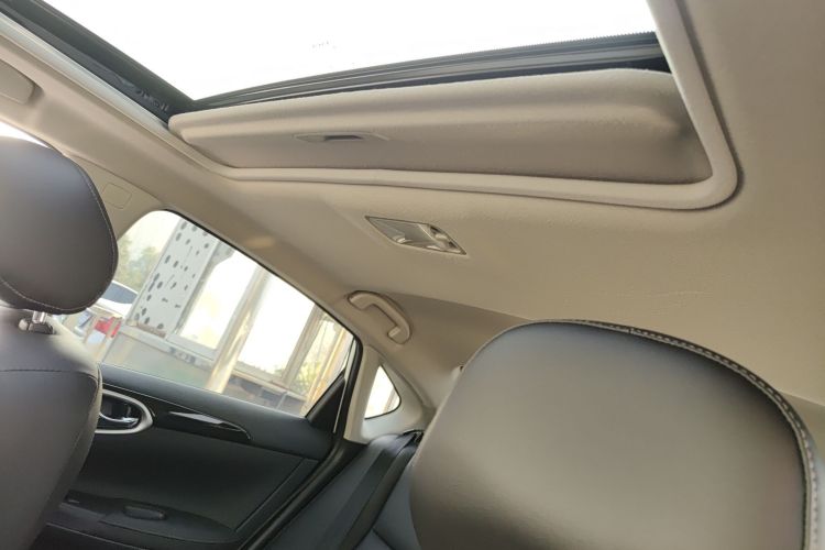 日产 轩逸 2022款 经典 1.6XL CVT豪华版局部细节22