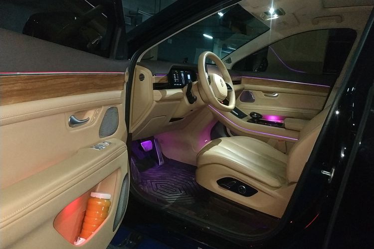 鸿蒙智行 问界M7 2024款 1.5T 后驱Plus版 5座中控内饰7003