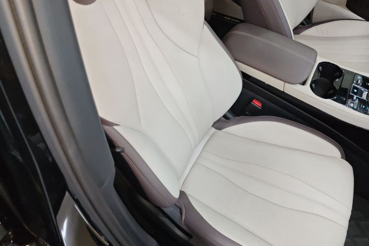 比亚迪 宋PLUS新能源 2025款 DM-i 112KM 尊荣型局部细节41