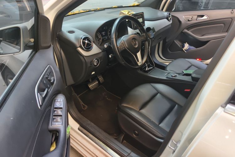 奔驰B级 2012款 B 200局部细节19