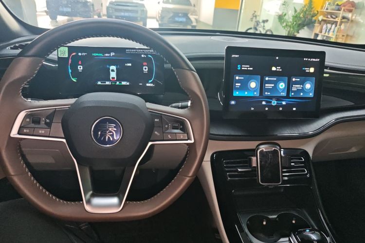比亚迪 秦PLUS 2024款 荣耀版 DM-i 55KM领先型中控内饰12