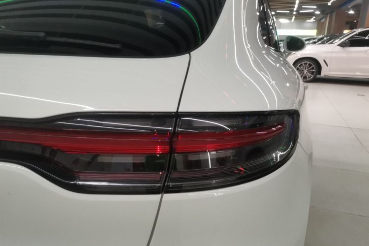 保时捷 2022款 Macan 2.0T车身外观9