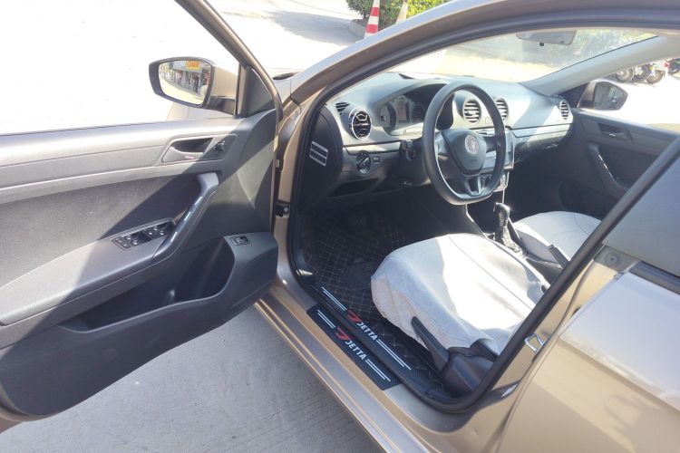 大众 捷达 2017款 1.5L 自动时尚型中控内饰20