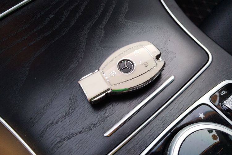 奔驰C级 2016款 C 180 L 运动型中控内饰11